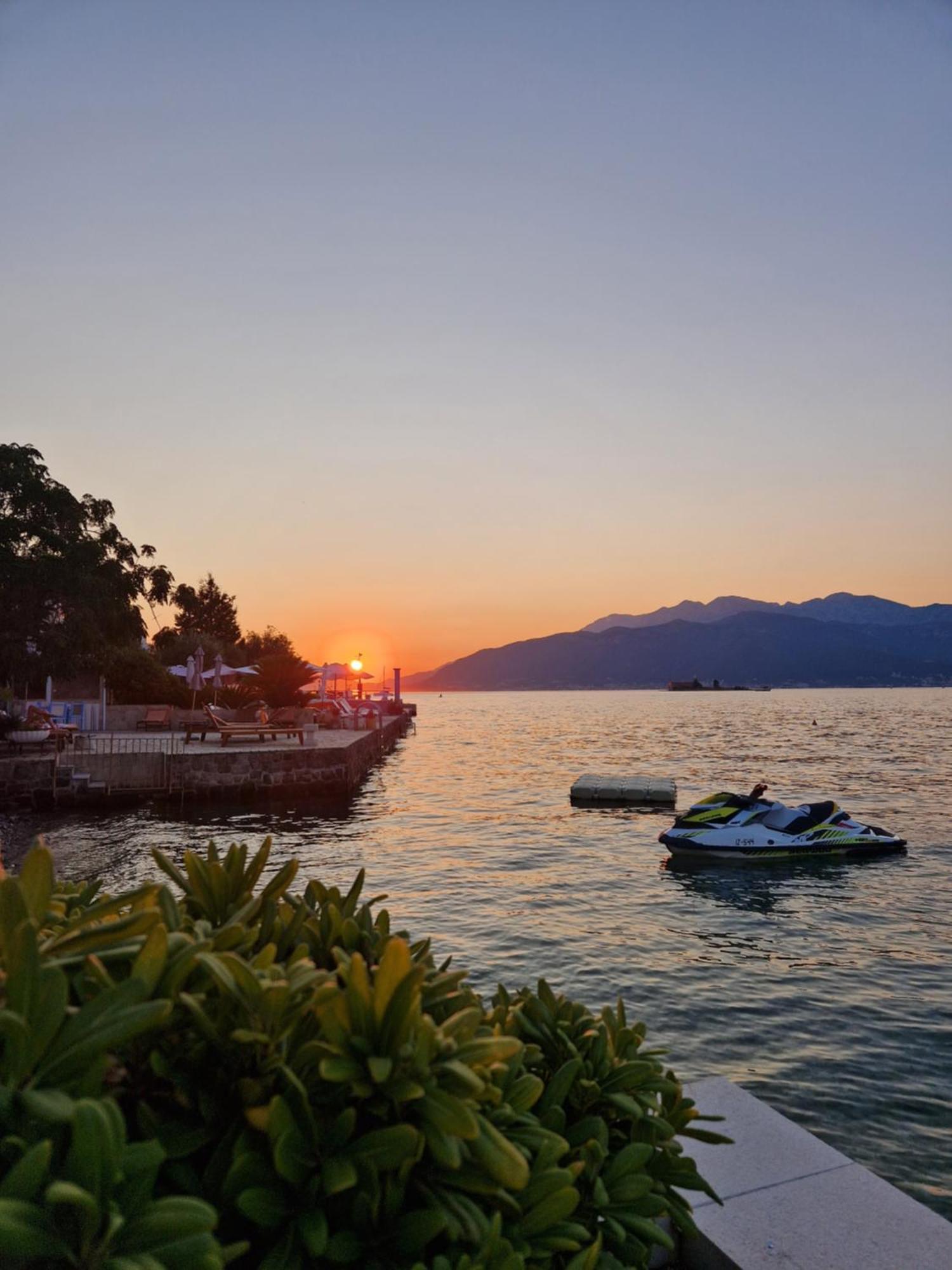 Franovic Apartments Tivat Exterior foto