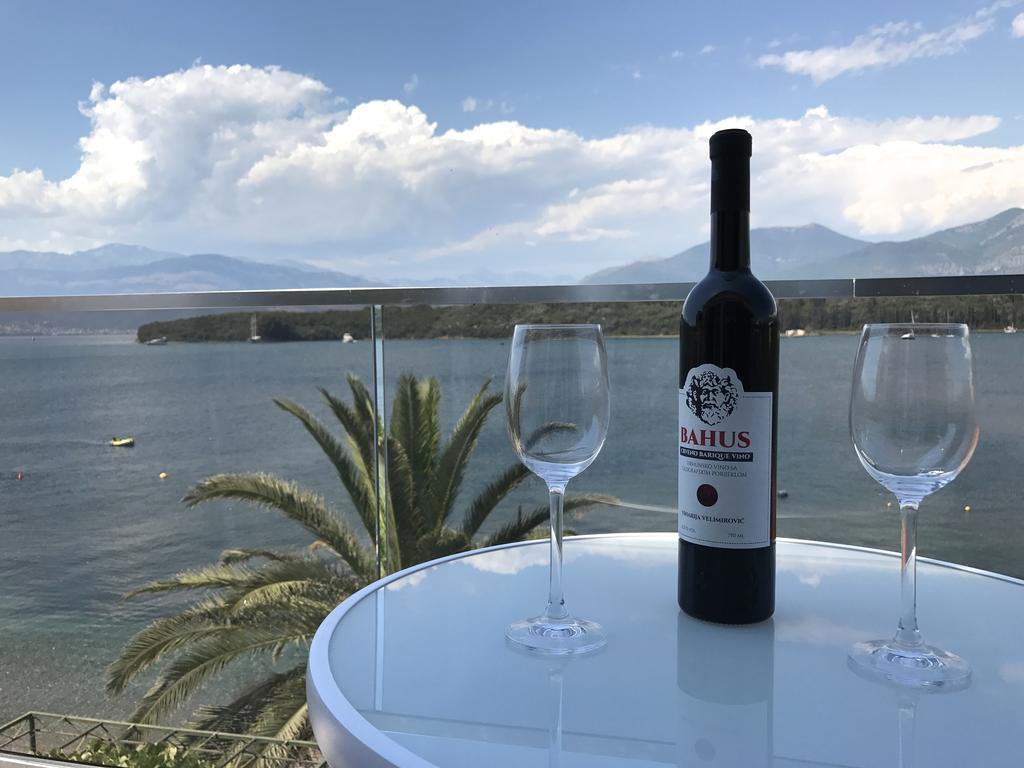 Franovic Apartments Tivat Exterior foto